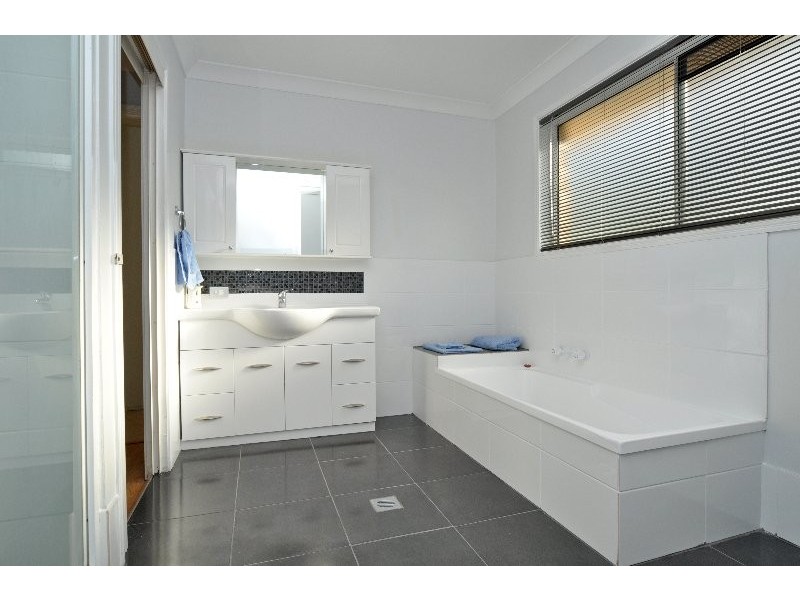 1/44 Esplanade, Coomera QLD 4209