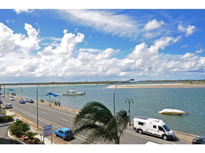 3/314 Marine Parade, Labrador QLD 4215