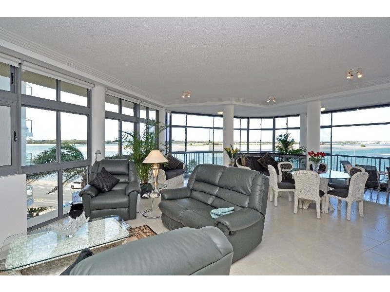 3/314 Marine Parade, Labrador QLD 4215