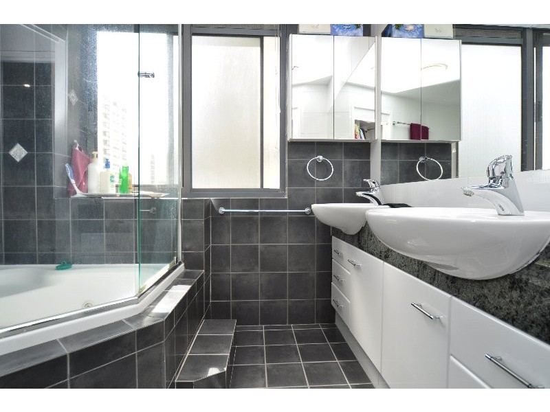 3/314 Marine Parade, Labrador QLD 4215