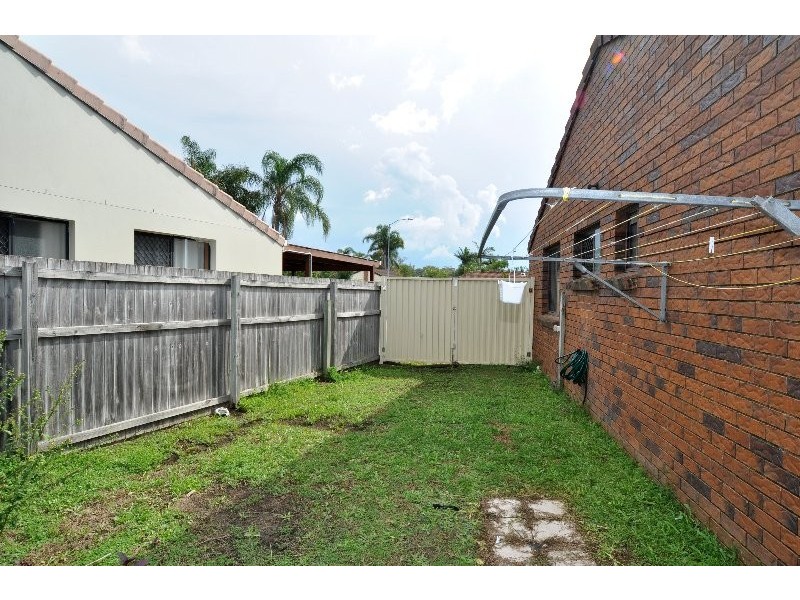 1/2 Echidna Court, Coombabah QLD 4216