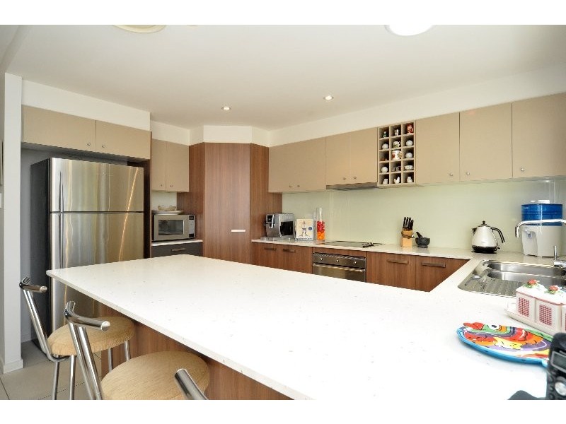 9/411 Oxley Drive, Runaway Bay QLD 4216