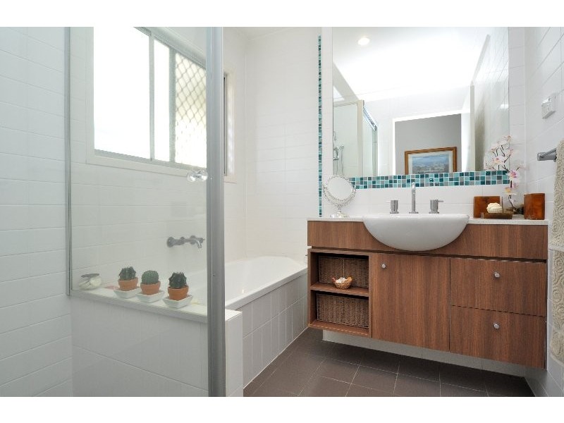 9/411 Oxley Drive, Runaway Bay QLD 4216