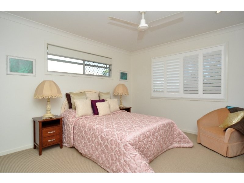 9/411 Oxley Drive, Runaway Bay QLD 4216
