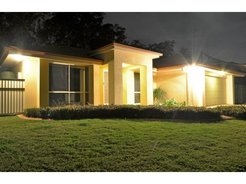 123 Arun Drive, Arundel QLD 4214