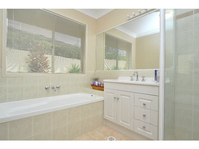 123 Arun Drive, Arundel QLD 4214