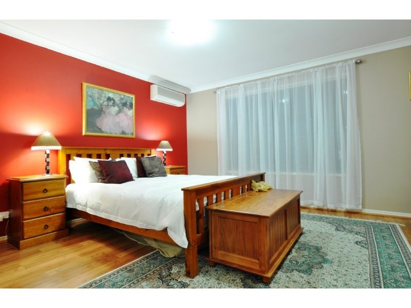 123 Arun Drive, Arundel QLD 4214
