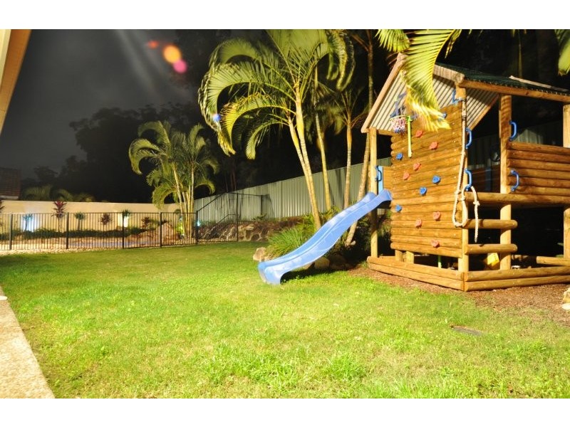 123 Arun Drive, Arundel QLD 4214