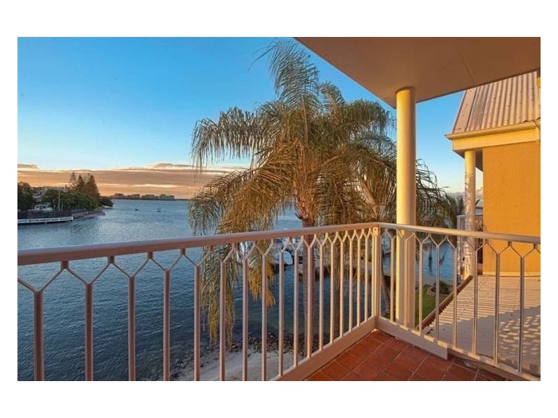 44/3 Marina Crescent, Hollywell QLD 4216