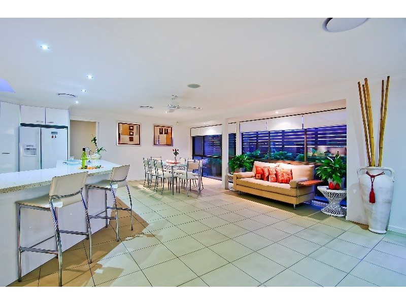 15 Karema Crescent, Runaway Bay QLD 4216