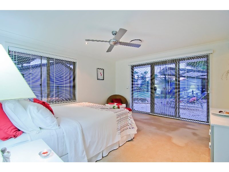 15 Karema Crescent, Runaway Bay QLD 4216