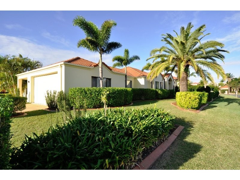 1649 Riverdale Court, Hope Island QLD 4212