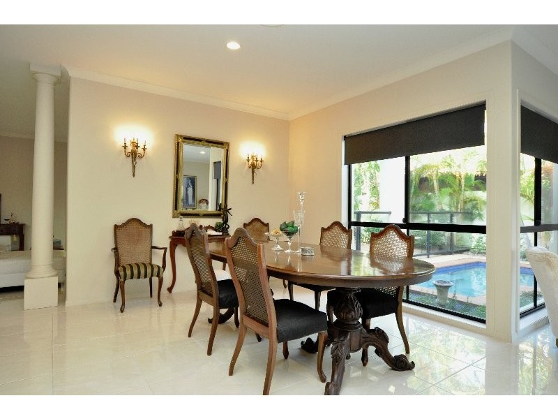 1649 Riverdale Court, Hope Island QLD 4212