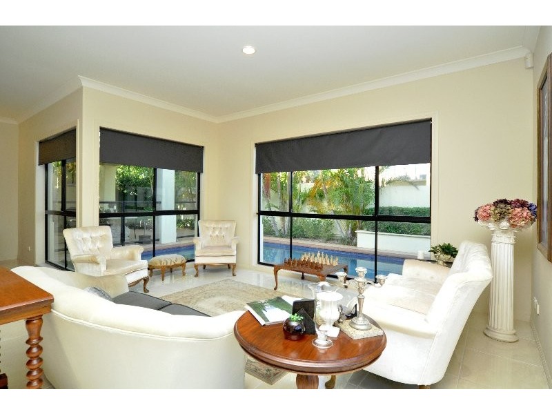 1649 Riverdale Court, Hope Island QLD 4212