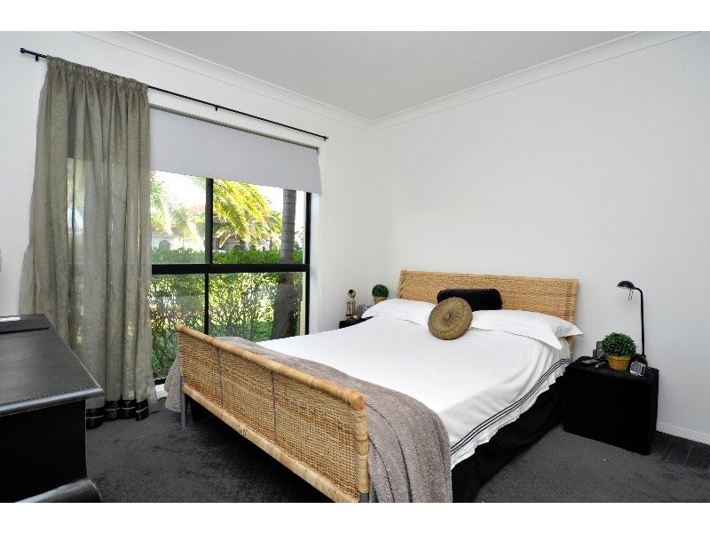 1649 Riverdale Court, Hope Island QLD 4212