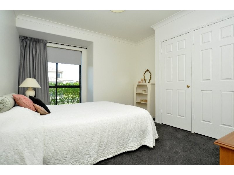 1649 Riverdale Court, Hope Island QLD 4212