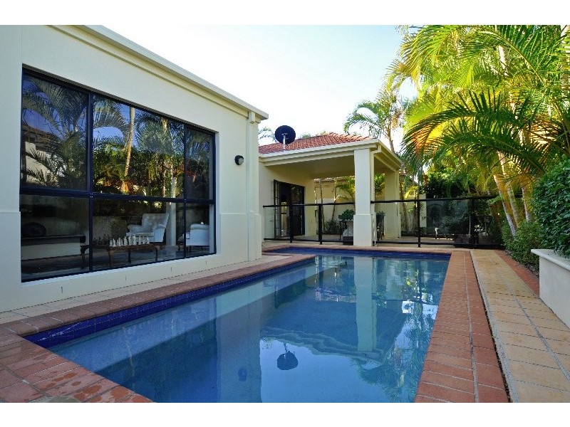 1649 Riverdale Court, Hope Island QLD 4212