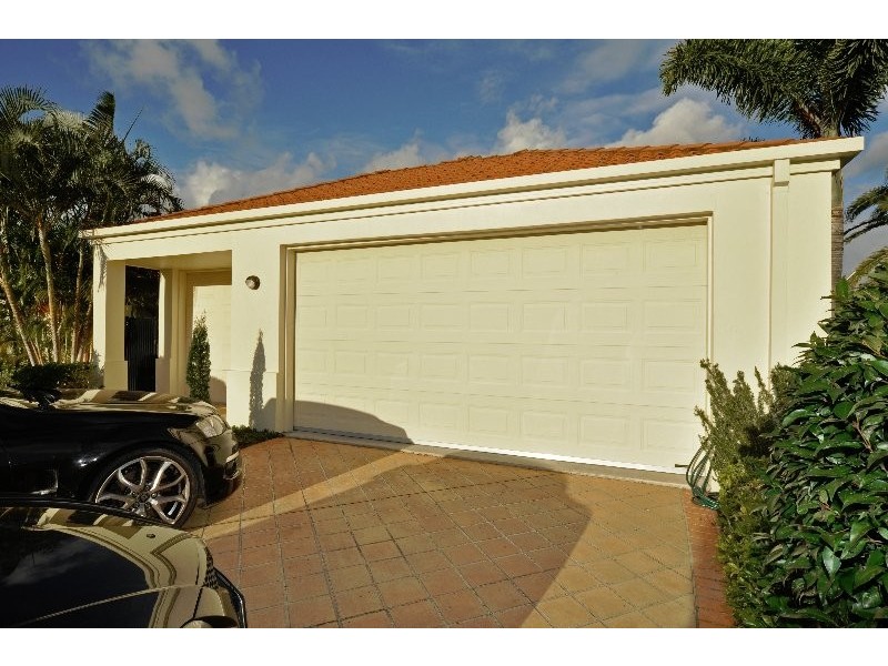 1649 Riverdale Court, Hope Island QLD 4212