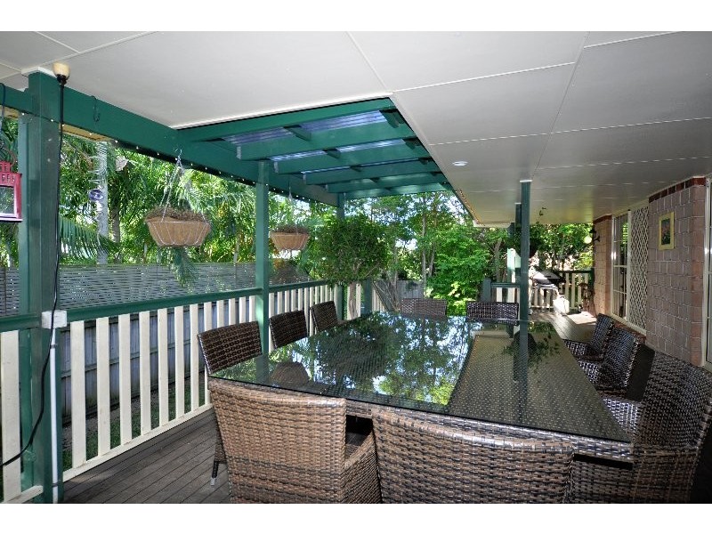 44 Crescent Avenue, Hope Island QLD 4212