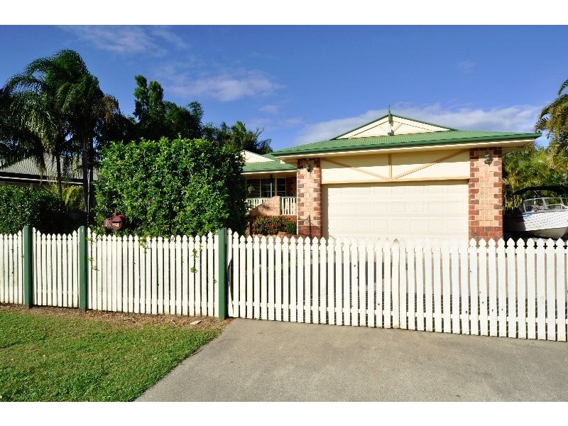 44 Crescent Avenue, Hope Island QLD 4212