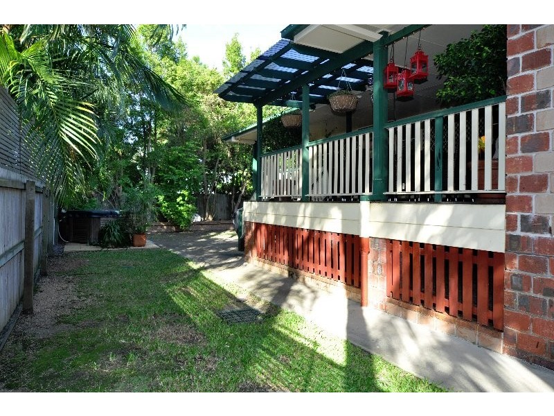 44 Crescent Avenue, Hope Island QLD 4212