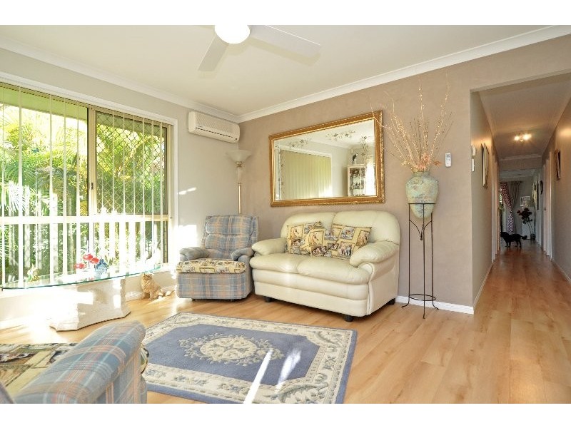 27 Angelo Avenue, Coombabah QLD 4216