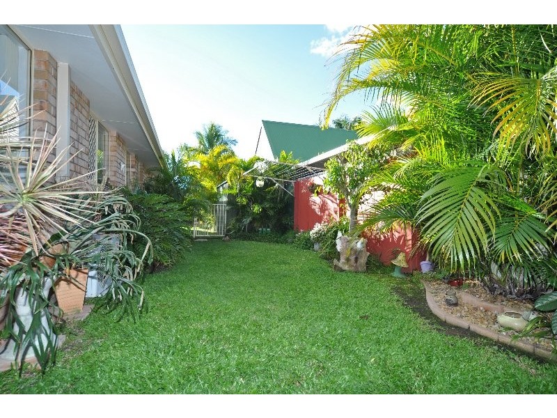 27 Angelo Avenue, Coombabah QLD 4216