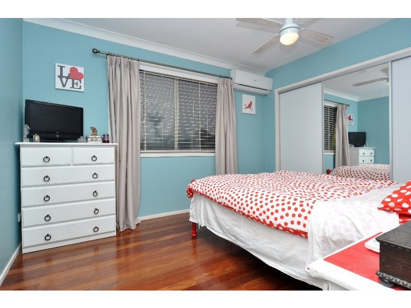 17 Tarni Street, Coombabah QLD 4216