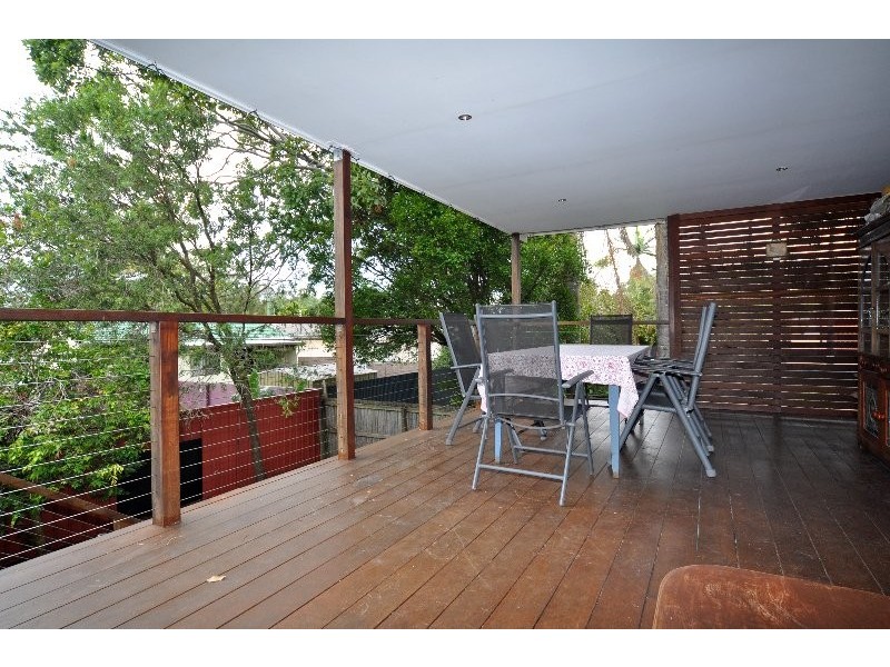 17 Tarni Street, Coombabah QLD 4216