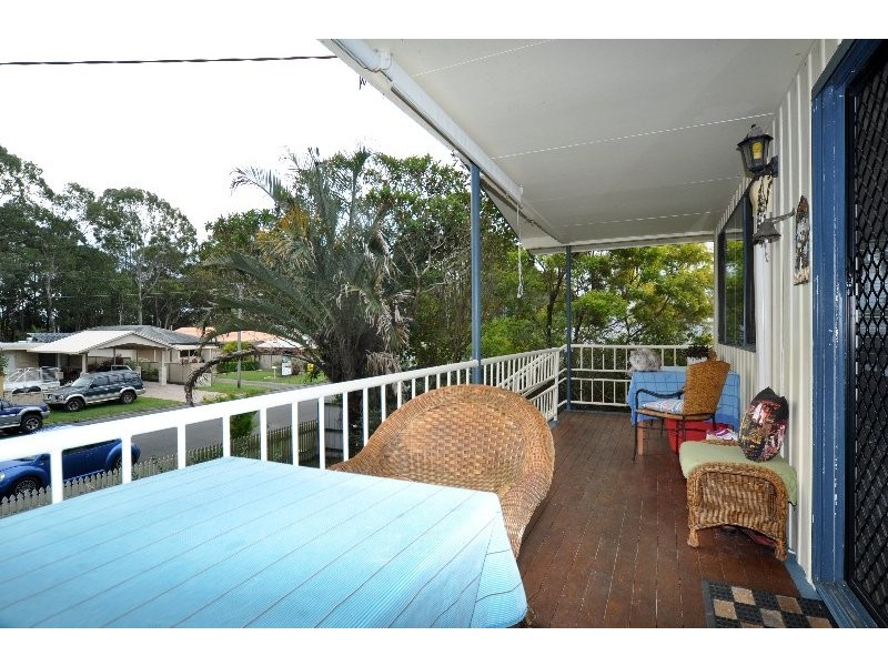 17 Tarni Street, Coombabah QLD 4216