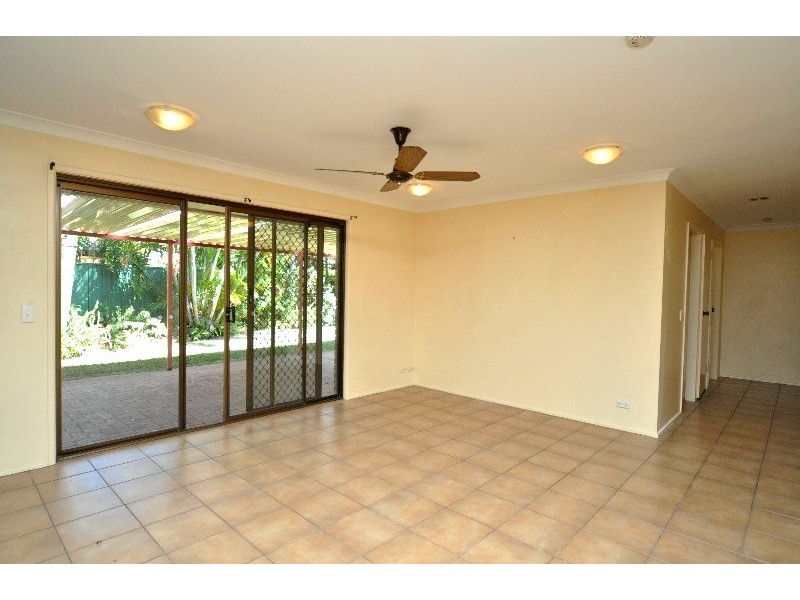 10 Eacham Avenue, Coombabah QLD 4216