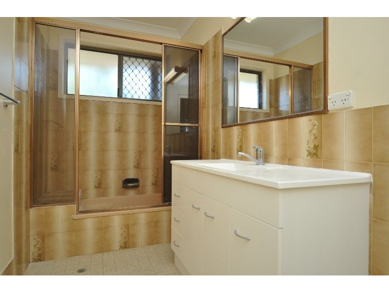 10 Eacham Avenue, Coombabah QLD 4216