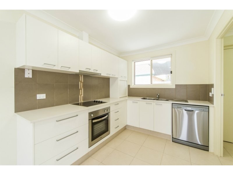 1/27 Drake Avenue, Paradise Point QLD 4216