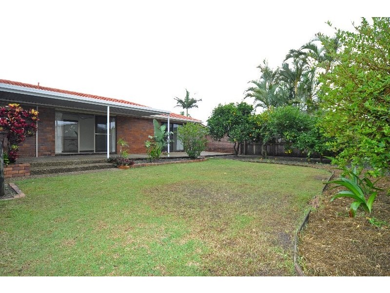 3 Primrose Court, Hollywell QLD 4216