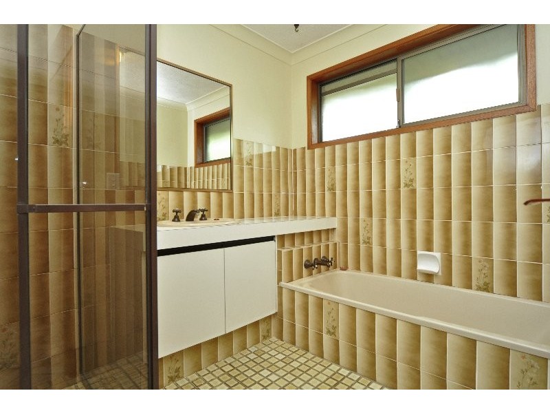 3 Primrose Court, Hollywell QLD 4216