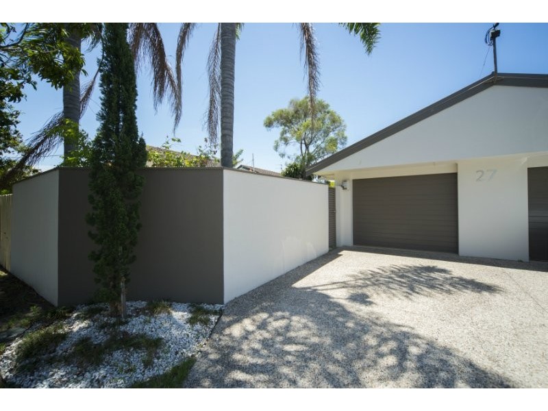 2/27 Drake Avenue, Paradise Point QLD 4216