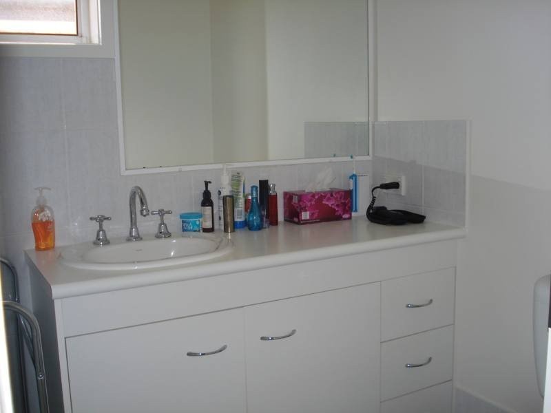 8/90 Pohlman Street, Southport QLD 4215