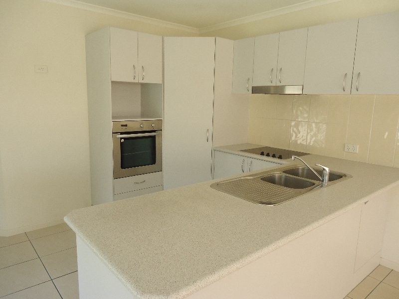 4B Ikana Court, Southport QLD 4215