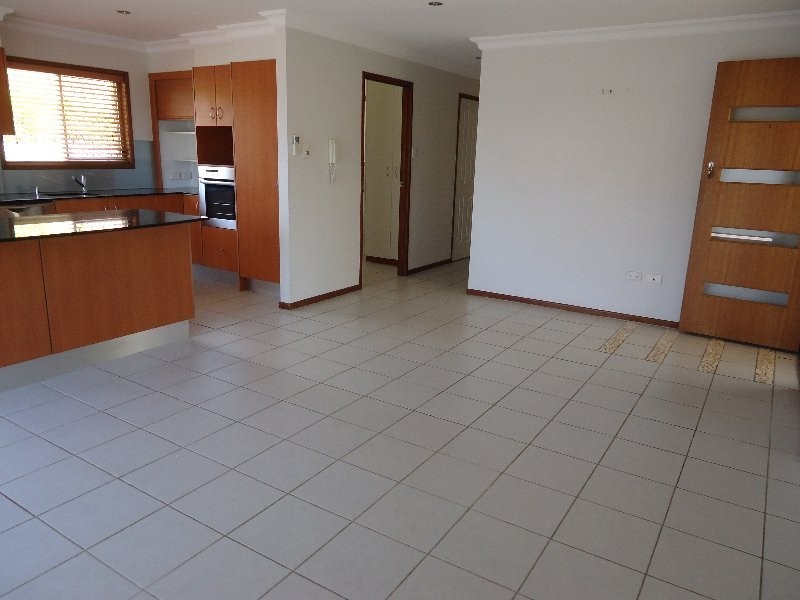 8 Amaroo Street, Biggera Waters QLD 4216
