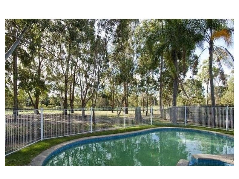 24 Greg Norman Crescent, Parkwood QLD 4214