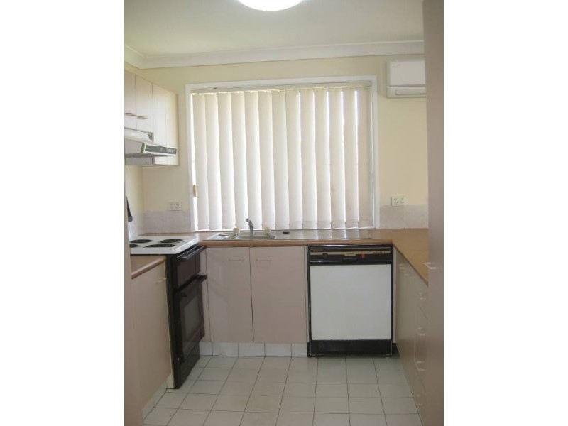 1/195 Bayview Street, Runaway Bay QLD 4216