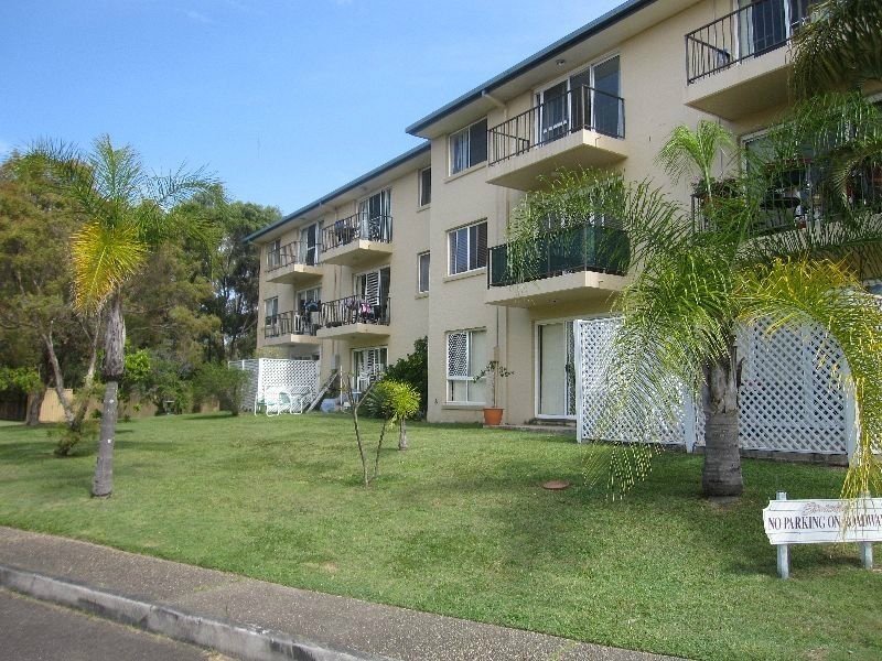 40/13 Brown Street, Labrador QLD 4215