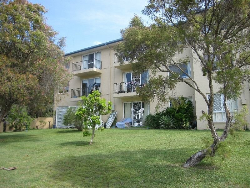 40/13 Brown Street, Labrador QLD 4215