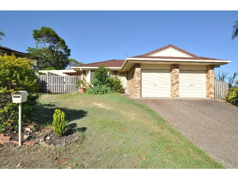 11 Malekula Rise, Pacific Pines QLD 4211