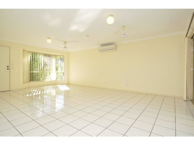11 Malekula Rise, Pacific Pines QLD 4211