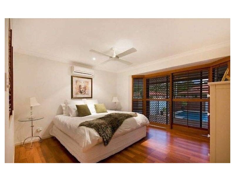 1 Shoe Street, Hope Island QLD 4212