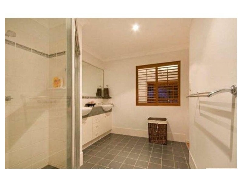 1 Shoe Street, Hope Island QLD 4212