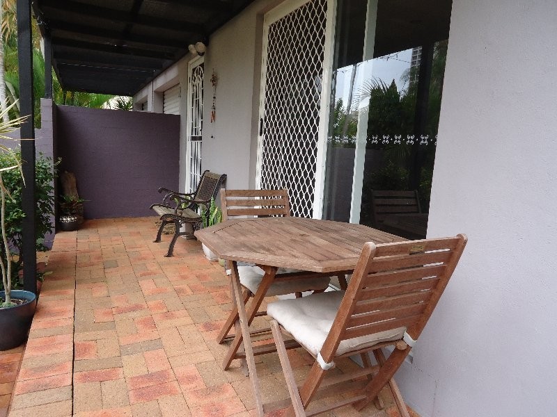 2/30 Birt Avenue, Surfers Paradise QLD 4217