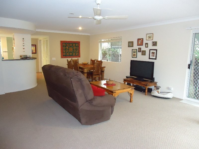 2/30 Birt Avenue, Surfers Paradise QLD 4217