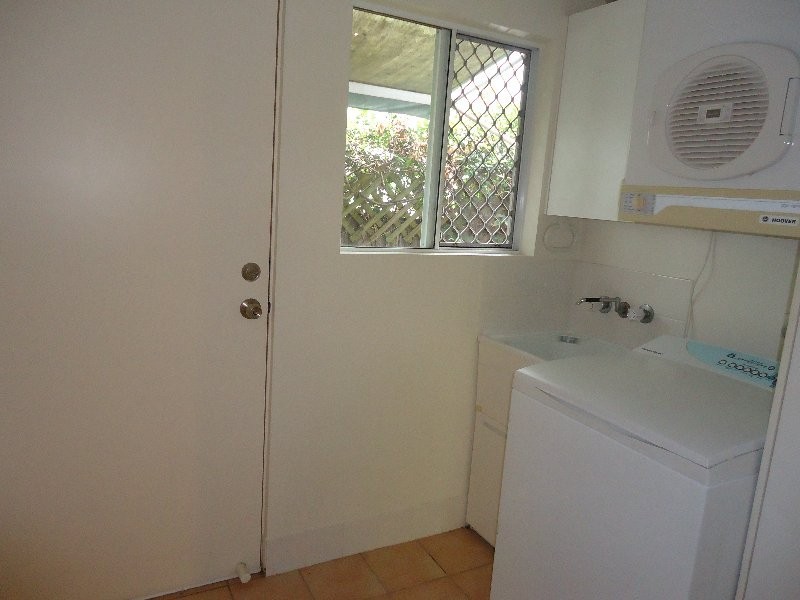 2/30 Birt Avenue, Surfers Paradise QLD 4217